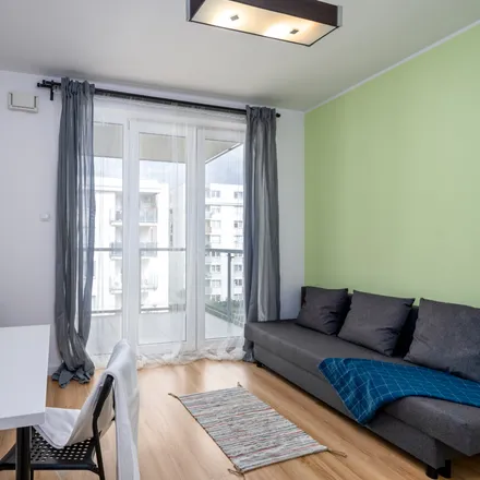 Rent this 3 bed room on Skoroszewska 9 in 02-495 Warsaw, Poland