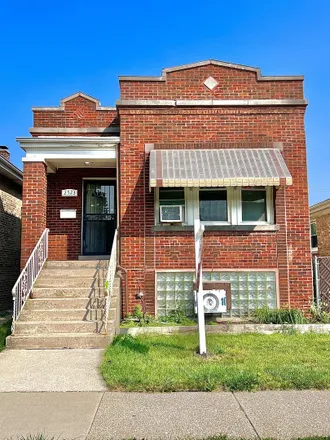 Buy this 2 bed house on 2523 Harvey Avenue in Berwyn, IL 60402