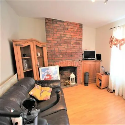 Rent this 3 bed townhouse on Eastwood Road in Sheffield, S11 8QD