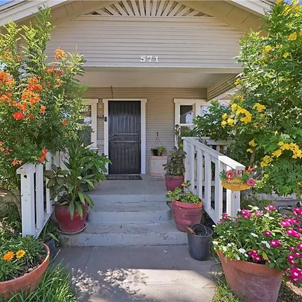 Image 4 - 571 West 25th Street, San Bernardino, CA 92405, USA - House for sale