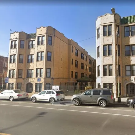 Rent this 2 bed house on 1530-1542 North Kedzie Avenue in Chicago, IL 60647