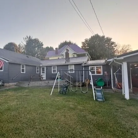 Image 7 - 384 Frankfort Street, Augusta, KY 41002, USA - House for sale