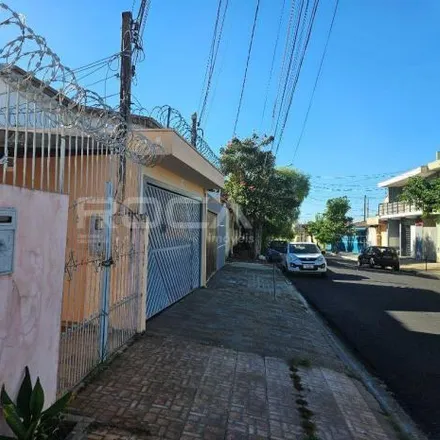 Buy this 2 bed house on Rua José Pallone in Jardim Bandeirantes, São Carlos - SP