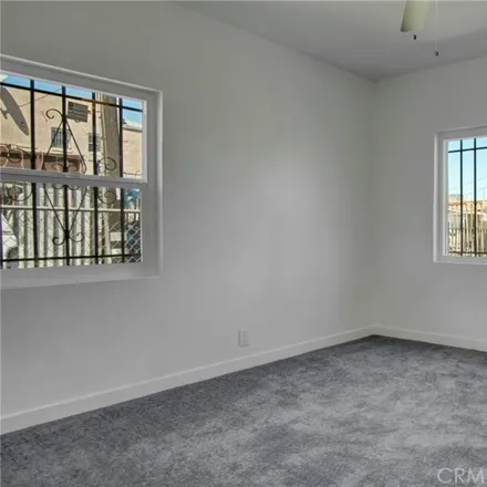 Image 9 - 116 East 101st Street, Los Angeles, CA 90003, USA - House for sale