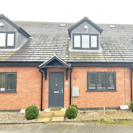 Buy this 4 bed townhouse on Humberstone Lane in Thurmaston, LE4 8HL