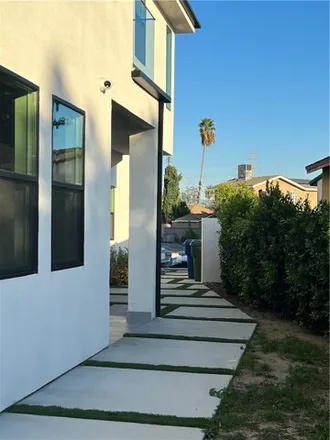Image 4 - 8127-1/2 Goodland Ave, North Hollywood, California, 91605 - Apartment for rent