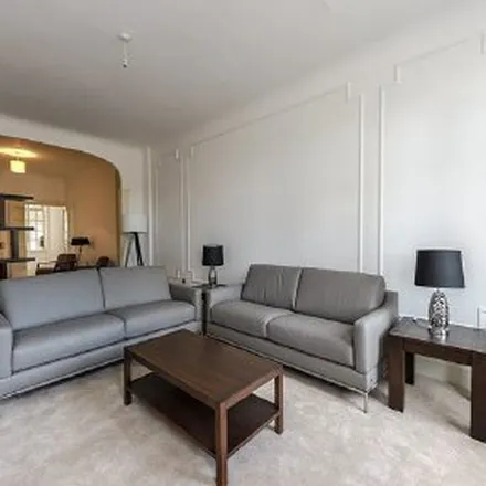 Image 1 - Londis, 67 Regents Park Road, Southampton, SO15 8PE, United Kingdom - Apartment for rent