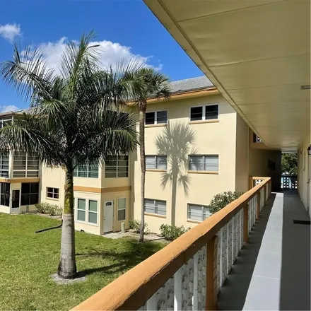 Image 2 - Tropic Terrace, Palm Island, North Fort Myers, FL 33903, USA - Condo for sale