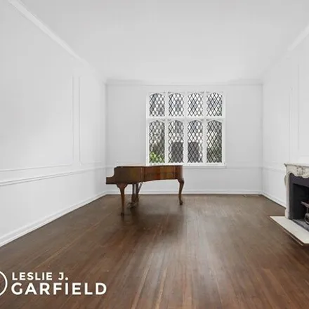 Image 6 - 249 East 61st Street, New York, NY 10065, USA - Townhouse for sale