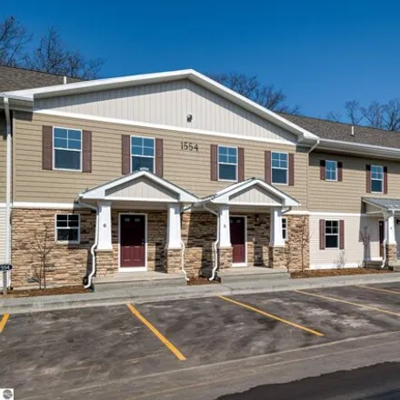 Buy this 1 bed condo on Simsbury Street in Garfield Township, MI 49684