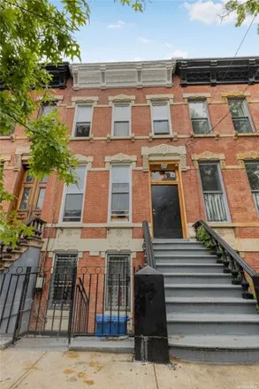 Buy this 8 bed house on 409 East 139th Street in New York, NY 10454