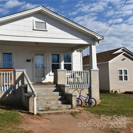Buy this 2 bed house on 1620 College Avenue Southwest in Lenoir, NC 28645