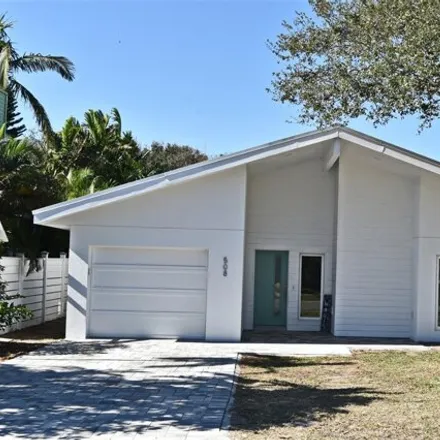 Image 1 - 508 North Peninsula Avenue, New Smyrna Beach, FL 32169, USA - House for sale