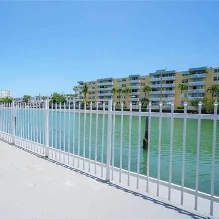 Image 3 - 7925 Crespi Boulevard, Miami Beach, FL 33141, USA - House for rent
