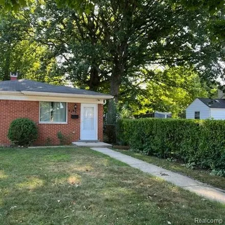 Rent this 3 bed house on 4193 Gertrude Street in Dearborn Heights, MI 48125