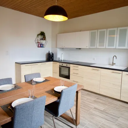 Rent this 3 bed apartment on Roonstraße 4 in 67061 Ludwigshafen am Rhein, Germany