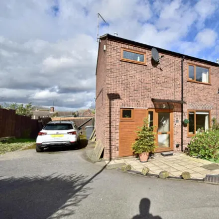 Image 1 - Dudley Close, Leicester, LE5 2FG, United Kingdom - Townhouse for sale