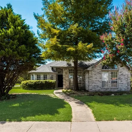 Buy this 3 bed house on 10401 Huntington Road in Frisco, TX 75035