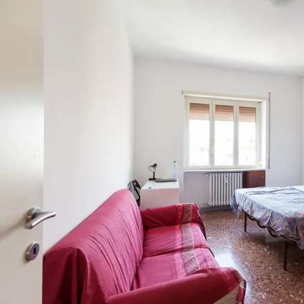 Rent this 6 bed room on Farmacia degli Speziali in Via Filippi, 11/13