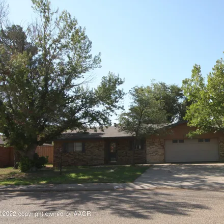 Image 1 - 719 Pine Street, Dimmitt, TX 79027, USA - House for sale