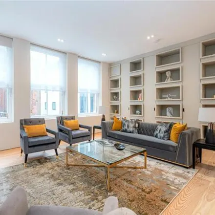Rent this 2 bed room on Mayfair Gallery in 39 Adam's Row, London
