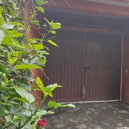 Buy this 4 bed house on Calle Reina Xóchitl in 62520 Tepoztlán, MOR