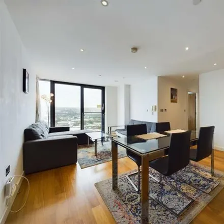 Image 7 - Saint Paul's Tower, 7 St Paul's Square, The Heart of the City, Sheffield, S1 2LJ, United Kingdom - Apartment for sale