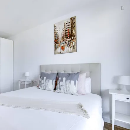 Rent this 2 bed apartment on Regus in Carrer de Pere IV, 08001 Barcelona