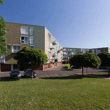 Rent this 4 bed apartment on 5 Rue des Huches in 21800 Quetigny, France
