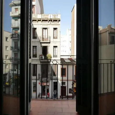 Image 2 - Carrer Pérez Galdós, 7, 08012 Barcelona, Spain - Apartment for rent