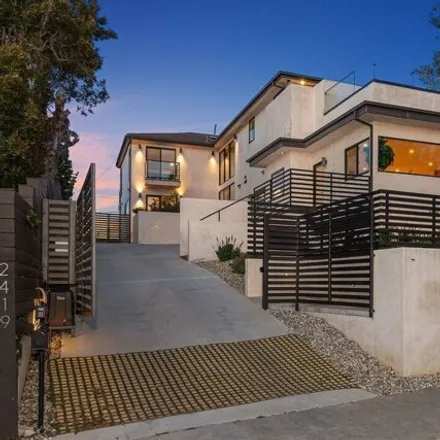 Buy this 6 bed house on 2419 Beverley Ave in Santa Monica, California