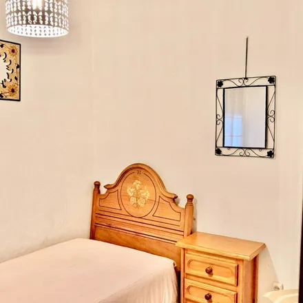 Rent this 3 bed apartment on Av. Mdez. Pelayo - Bda. San Bernardo in Avenida Menéndez Pelayo, 11300 La Línea de la Concepción