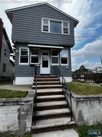 Rent this 1 bed house on 1 Laurel Pl in East Rutherford, New Jersey