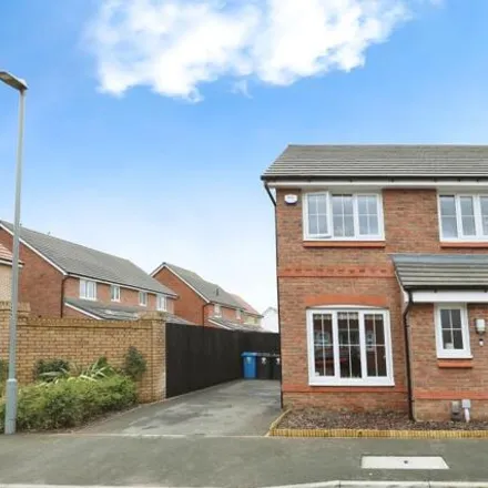 Buy this 3 bed duplex on Belmont Cresent in Knowsley, L36 4AR