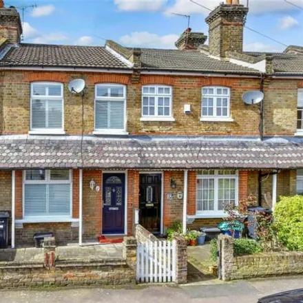 Buy this 2 bed townhouse on Hair on the Green in Gainsborough Road, London