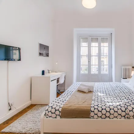 Rent this 6 bed room on Rua do Conde de Redondo 97 in 1150-213 Lisbon, Portugal