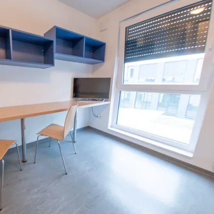 Rent this 1 bed apartment on Goethe Institut Mannheim in Oskar-Meixner-Straße 6, 68163 Mannheim