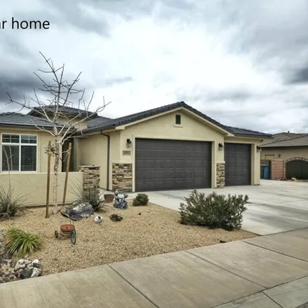 Buy this 3 bed house on 3028 West 670 North in Hurricane, UT 84737