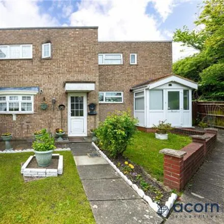 Buy this 3 bed townhouse on 12 Derwent Rise in London, NW9 7HX