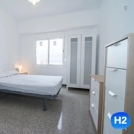 Rent this 5 bed room on Carrer de Gascó Oliag in 8, 46020 Valencia