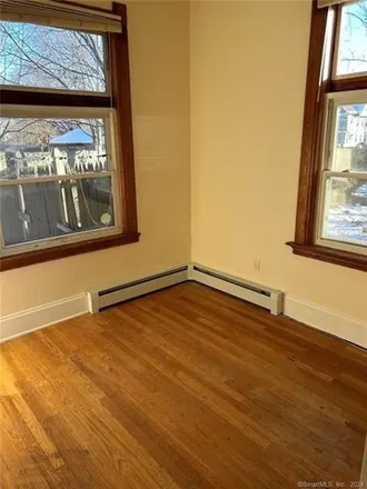 Image 5 - 808;810 Elm Street, New Haven, CT 06511, USA - House for rent