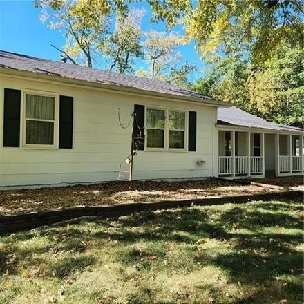 Image 3 - 1832 Northeast Luther Road, Lee's Summit, MO 64086, USA - House for sale