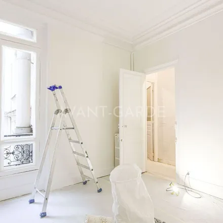 Image 9 - 4 Rue Chambiges, 75008 Paris, France - Apartment for rent