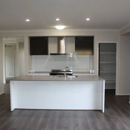 Image 8 - Whitsunday Court, Pimpama QLD 4209, Australia - Apartment for rent
