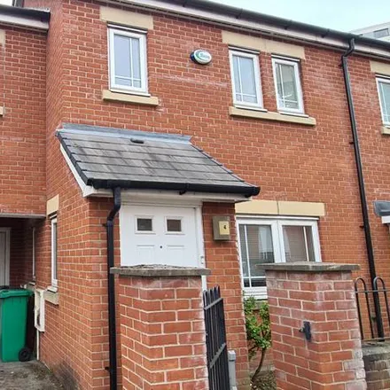 Rent this 3 bed townhouse on 4 Pickering Street in Manchester, M15 5LQ