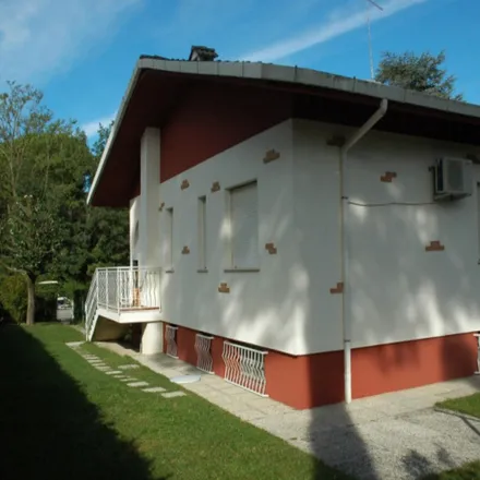 Rent this 3 bed house on Corso dei Continenti 119 in 33054 Lignano Sabbiadoro Udine, Italy
