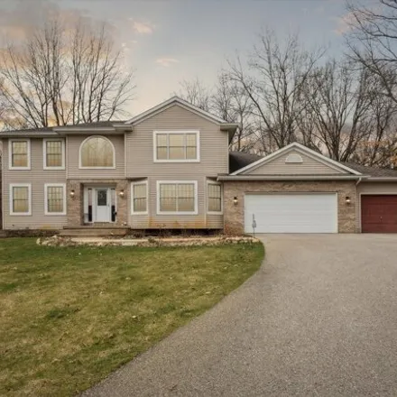 Buy this 6 bed house on 7117 River Glen Drive in Caledonia Charter Township, MI 49316