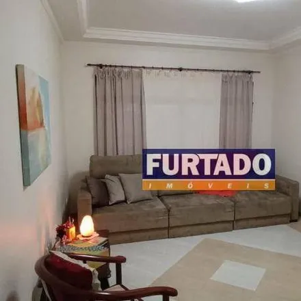 Buy this 3 bed house on Rua Paulo Di Favari in Rudge Ramos, São Bernardo do Campo - SP