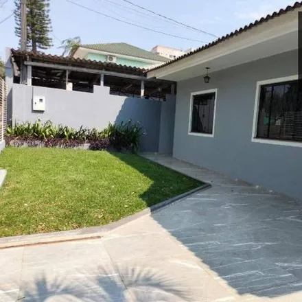 Buy this 3 bed house on Rua Manoel Ribas in Independência, Cascavel - PR