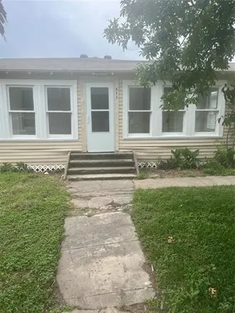 Buy this 3 bed house on 511 W 1st St in Freeport, Texas